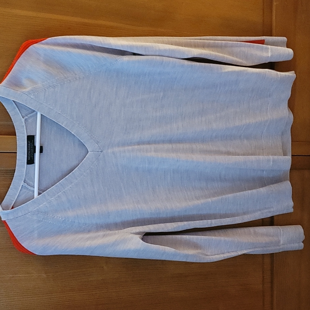 Lightweight gray Vneck sweater w/ stripe on sleeve